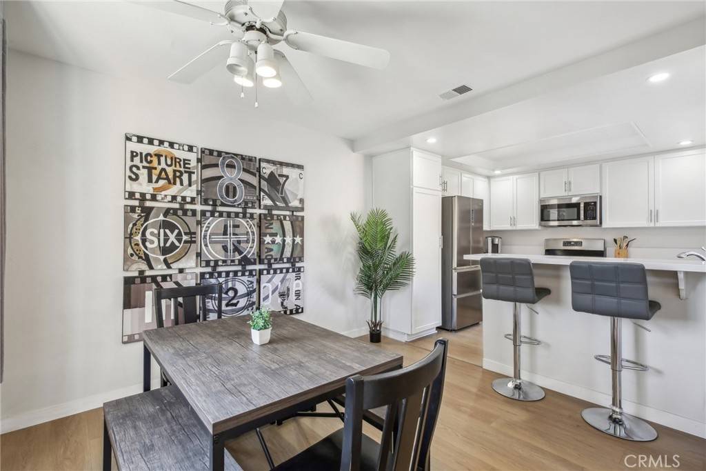 Huntington Beach, CA 92647,7851 Southlake DR #6