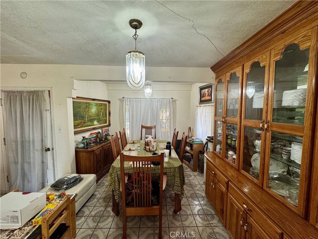 Santa Ana, CA 92703,1235 W Camile ST