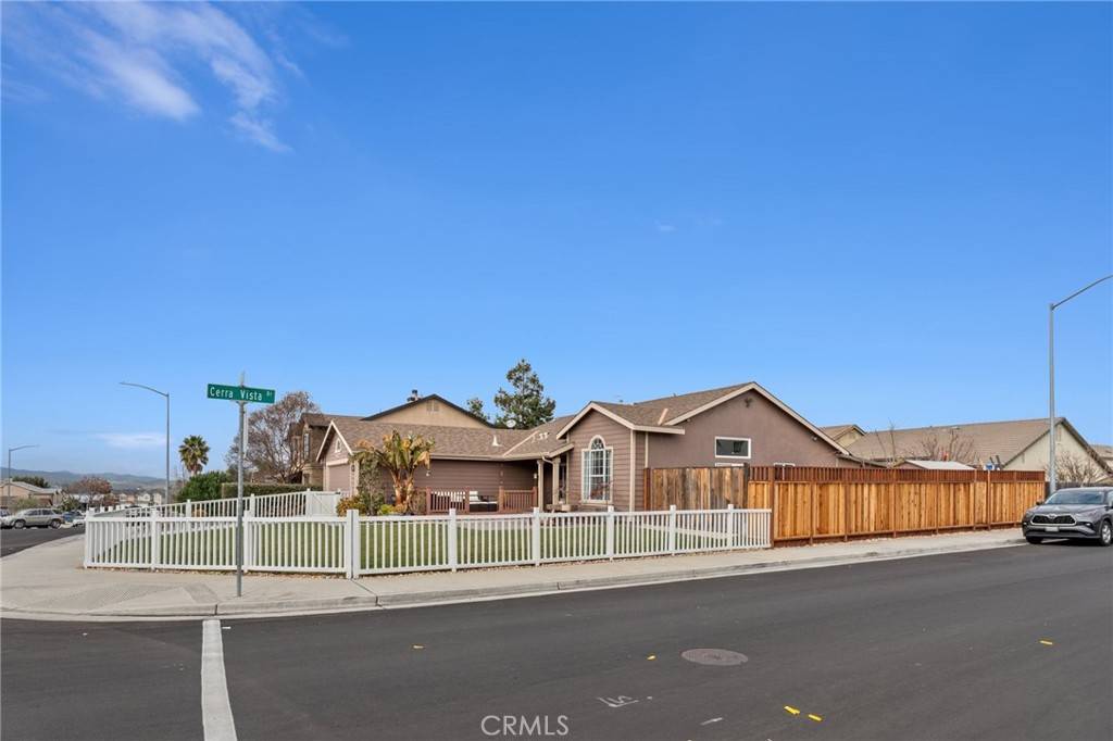 Hollister, CA 95023,1590 Brighton DR