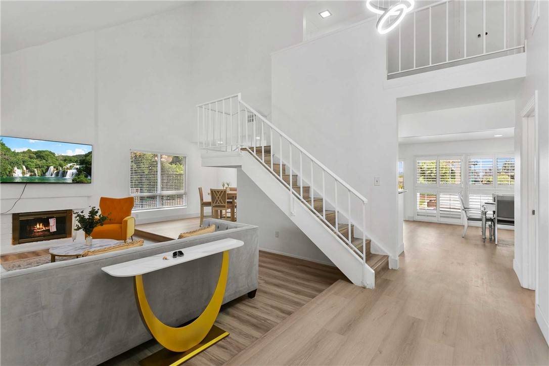 Lake Forest, CA 92630,24282 Sunnybrook CIR