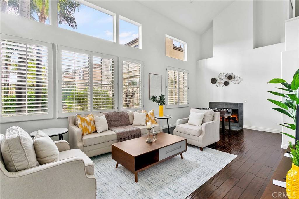 Irvine, CA 92606,6 Del Carlo
