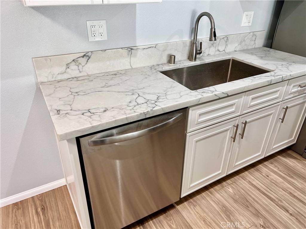 Laguna Woods, CA 92637,2328 Via Mariposa W #B