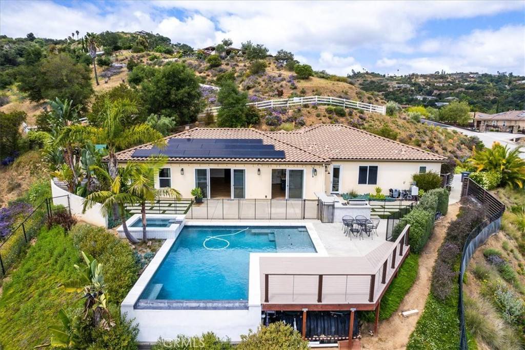 Fallbrook, CA 92028,2836 Mesa Grove RD
