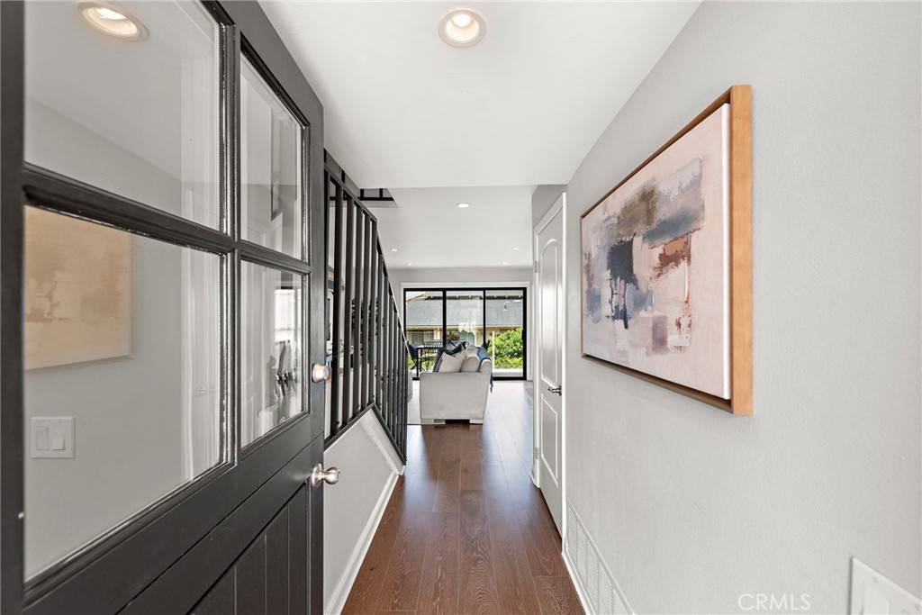 San Clemente, CA 92672,206 Avenida Adobe