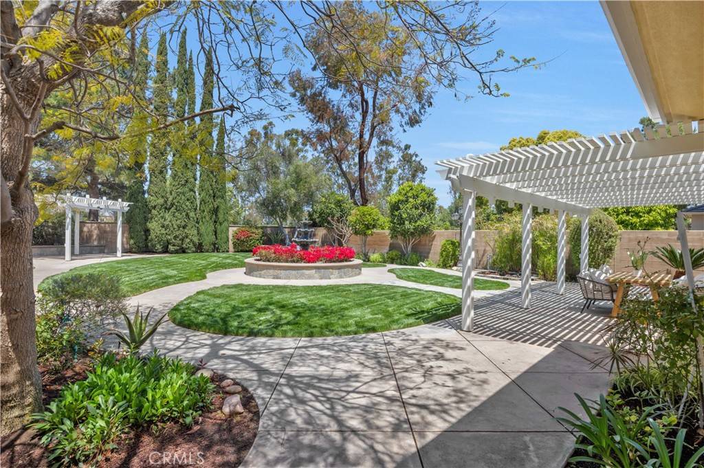 Irvine, CA 92602,9 Whitford