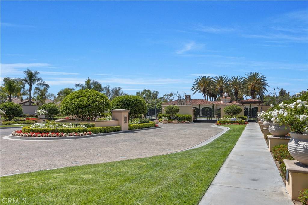 Irvine, CA 92602,9 Whitford