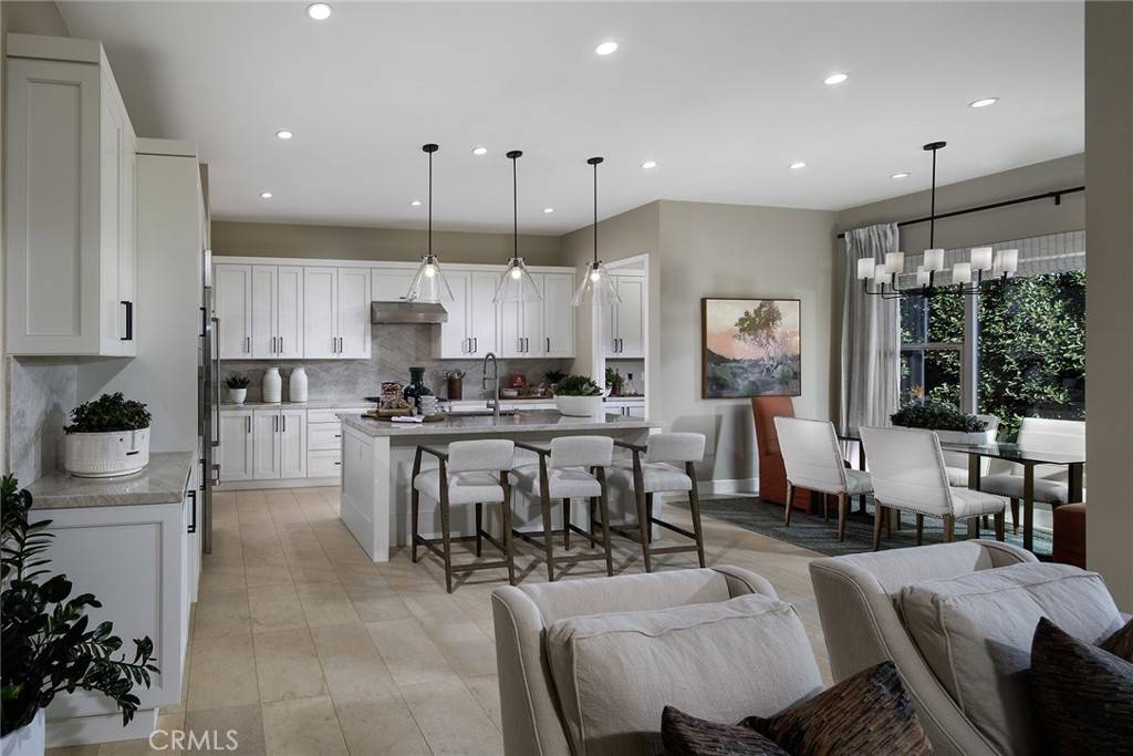 Irvine, CA 92618,105 Eversedge