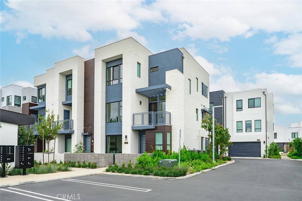 Tustin, CA 92782,16180 Summer Sky Pl