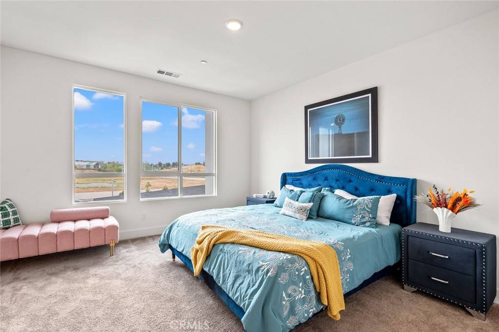 Tustin, CA 92782,16180 Summer Sky Pl