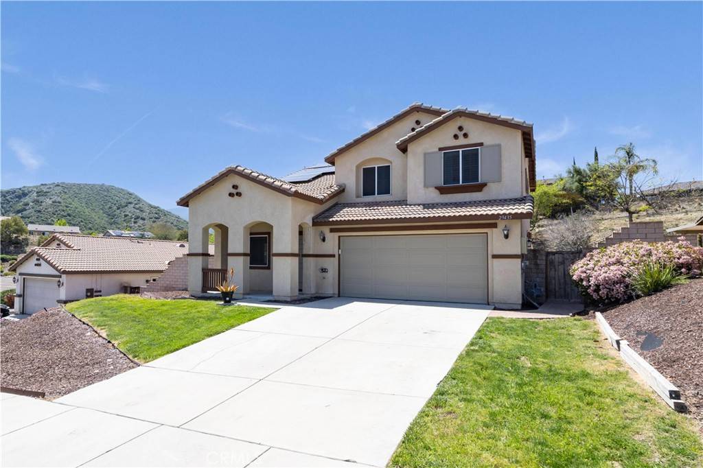 Lake Elsinore, CA 92530,29435 Falling Leaf DR