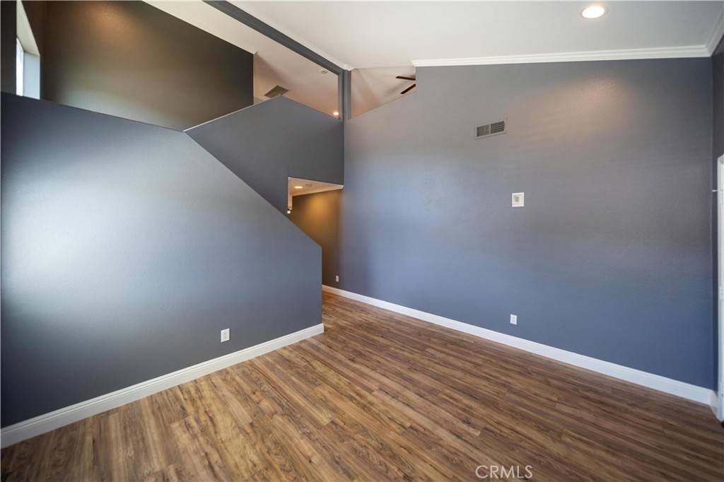 Lake Elsinore, CA 92530,29435 Falling Leaf DR