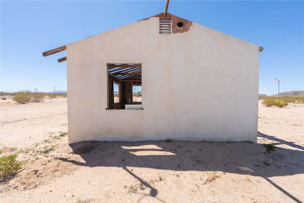 Landers, CA 92285,60776 Adele AVE