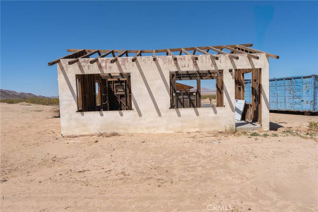 Landers, CA 92285,60776 Adele AVE