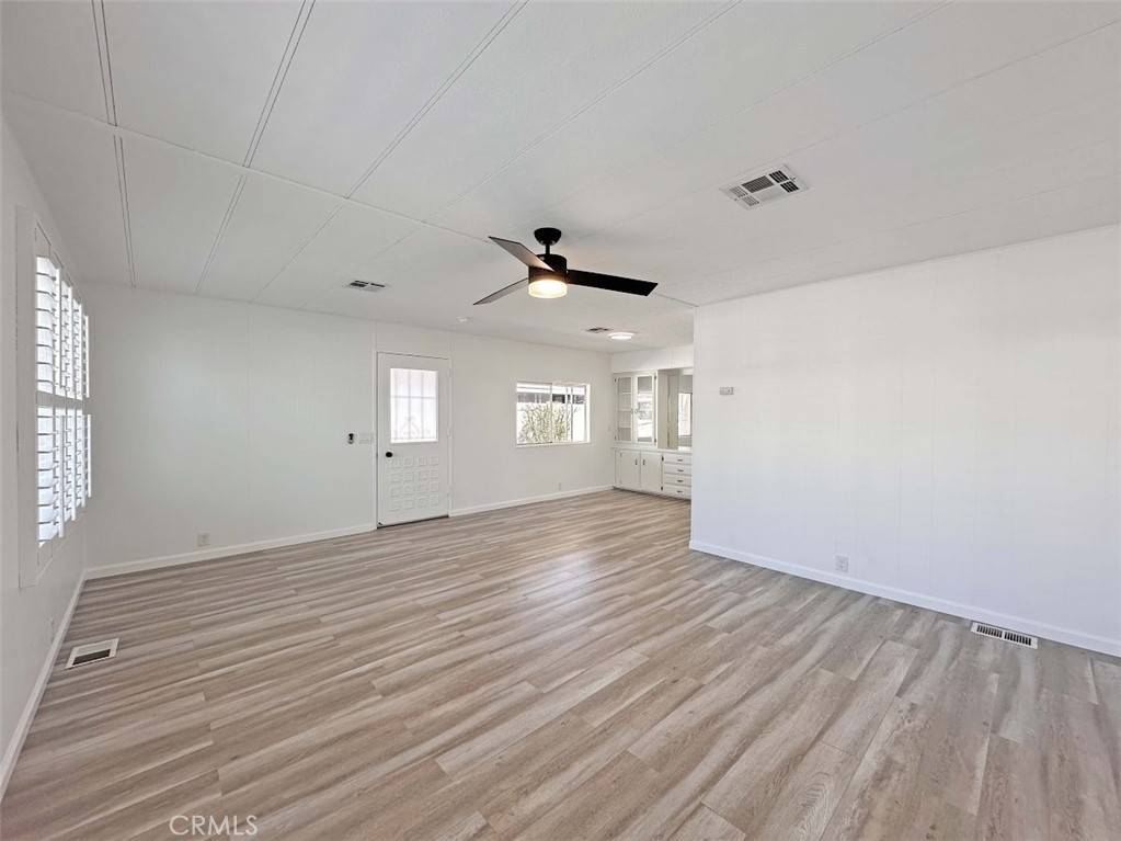 Palm Springs, CA 92264,199 Juniper DR