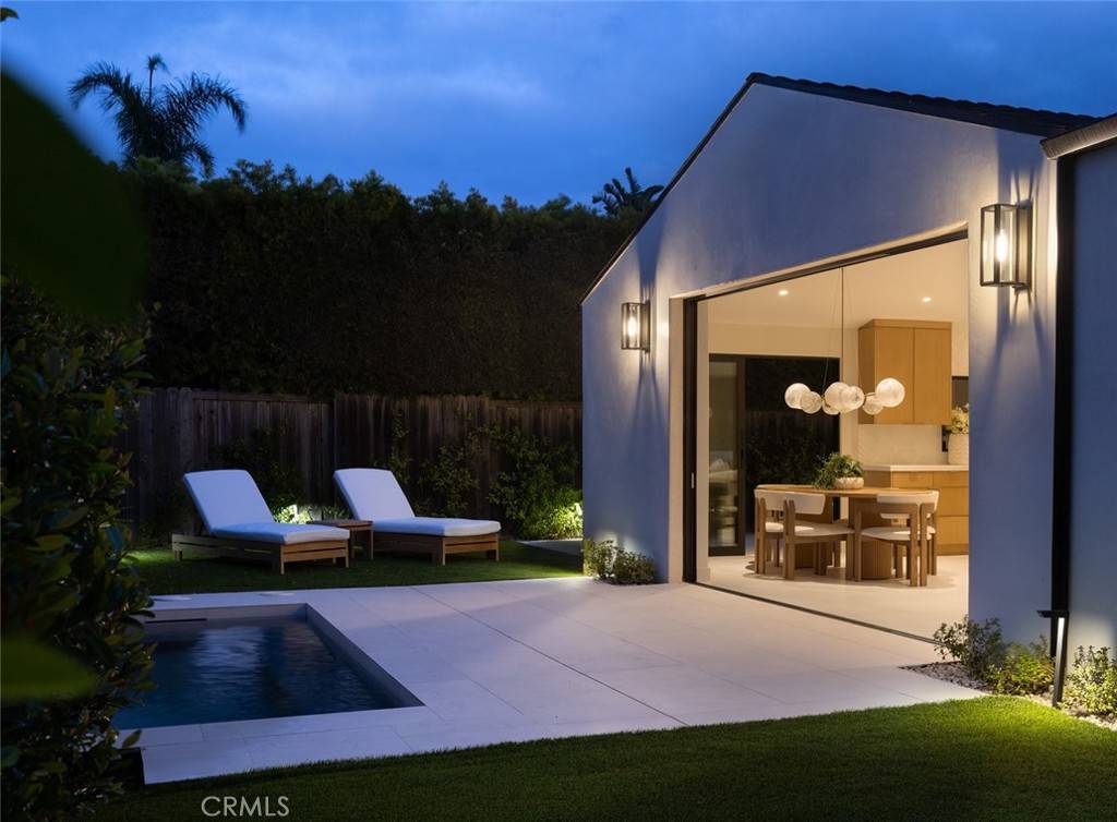 Costa Mesa, CA 92627,286 Cecil PL