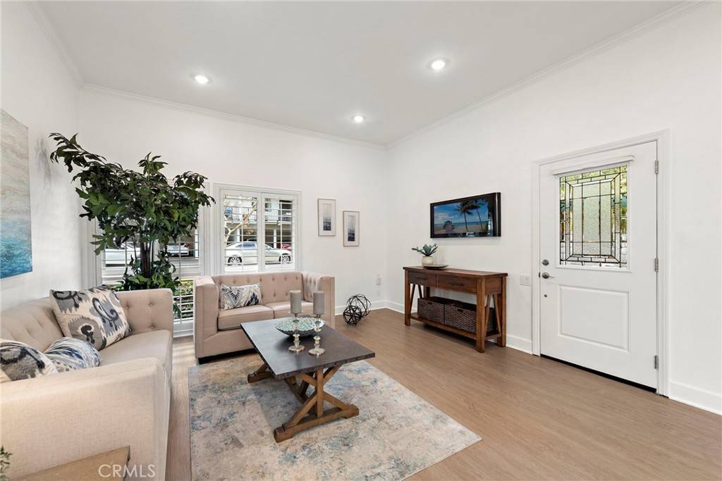 Laguna Woods, CA 92637,964 Calle Aragon #D