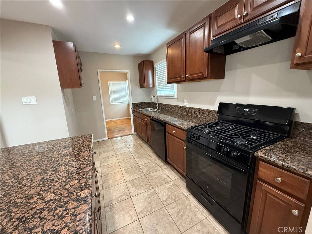 Sun Valley, CA 91352,7901 Craner AVE