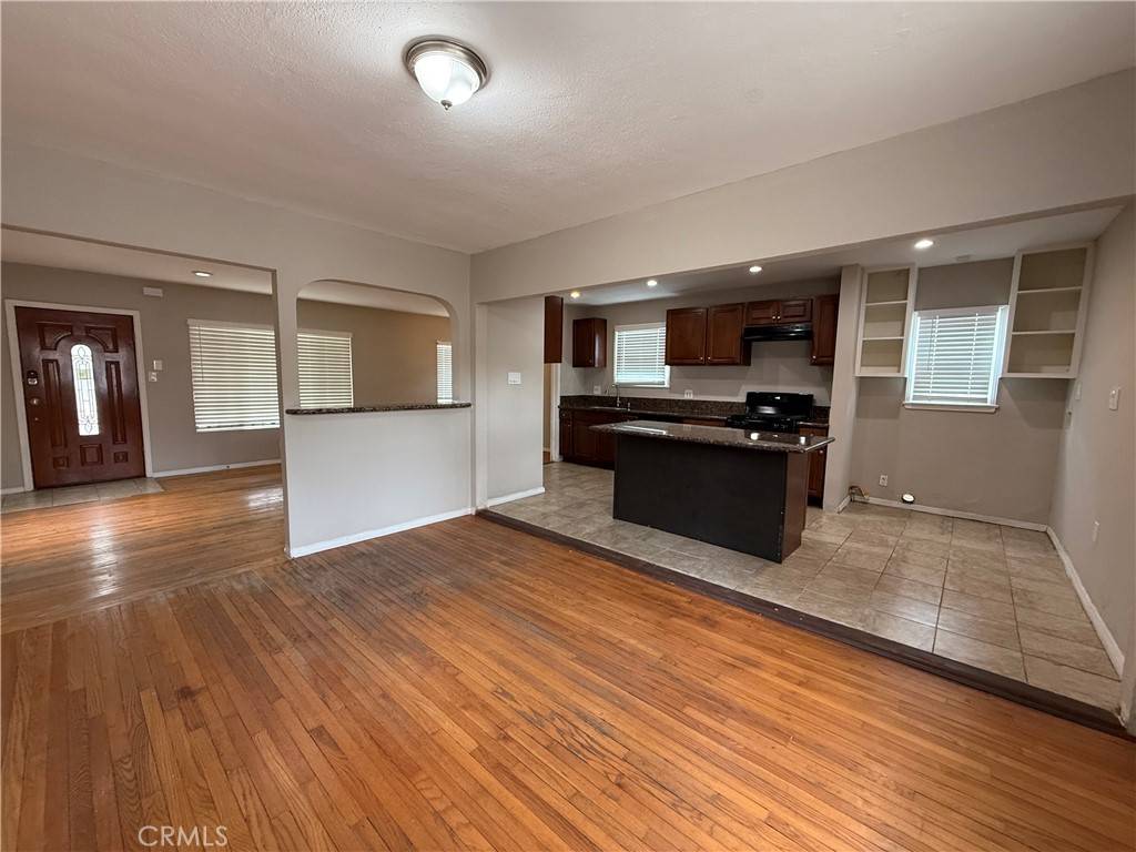 Sun Valley, CA 91352,7901 Craner AVE