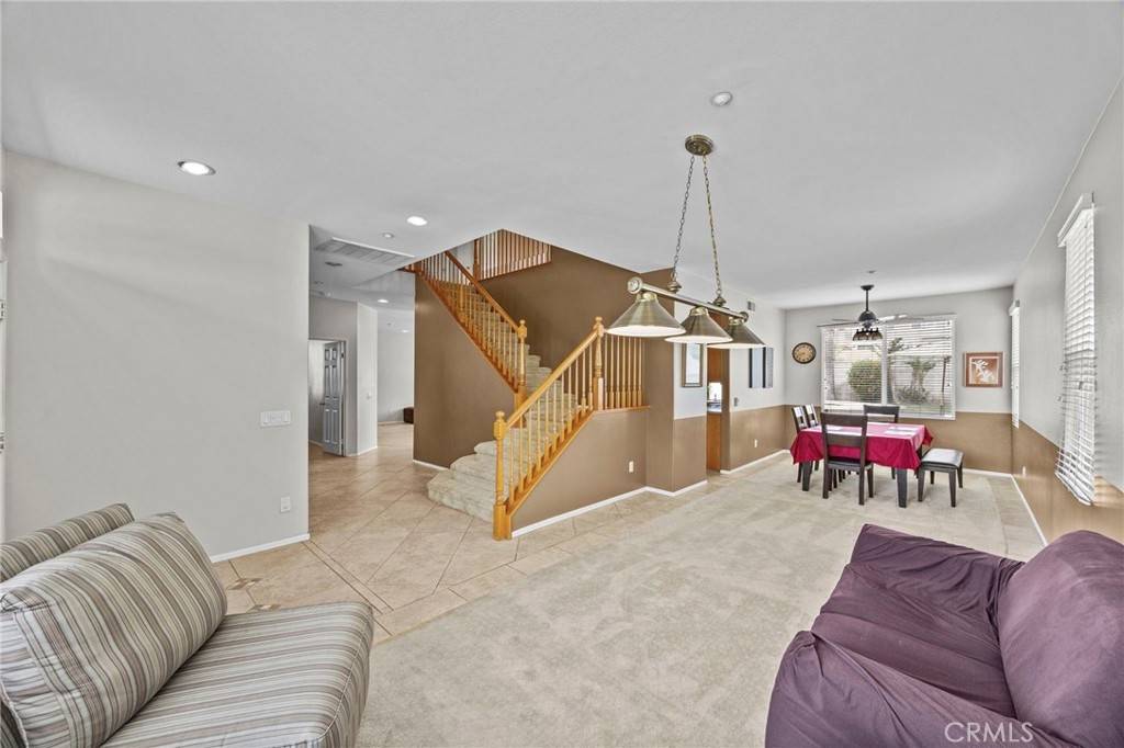 Fontana, CA 92336,15264 Rosewood Circle