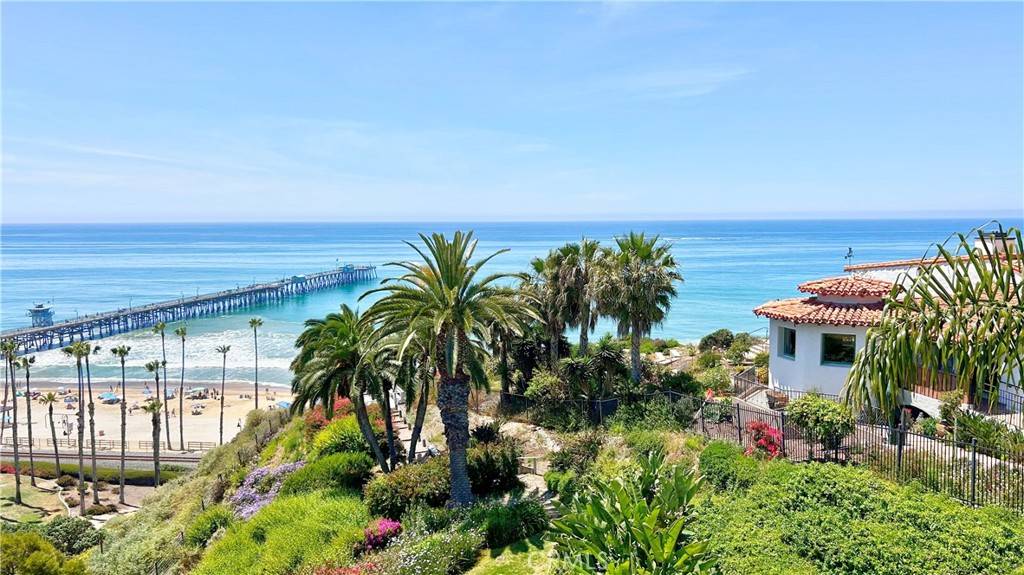 San Clemente, CA 92672,411 Avenida Granada #4F