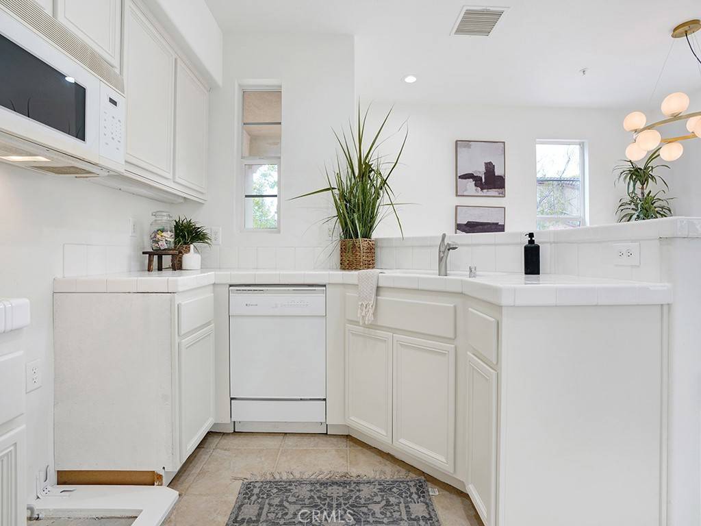 Ladera Ranch, CA 92694,101 Sansovino