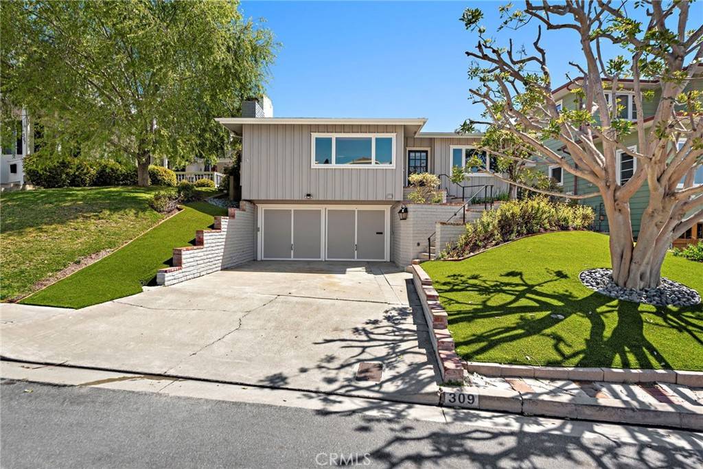 San Clemente, CA 92672,309 W Avenida Valencia