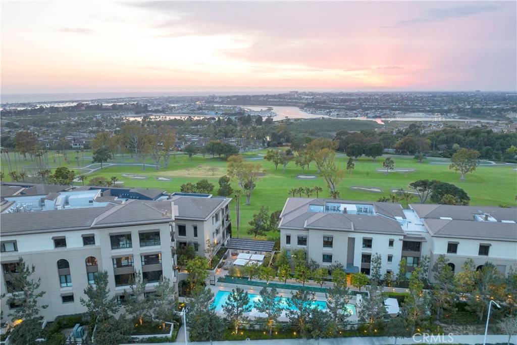 Newport Beach, CA 92660,1333 Santa Barbara DR
