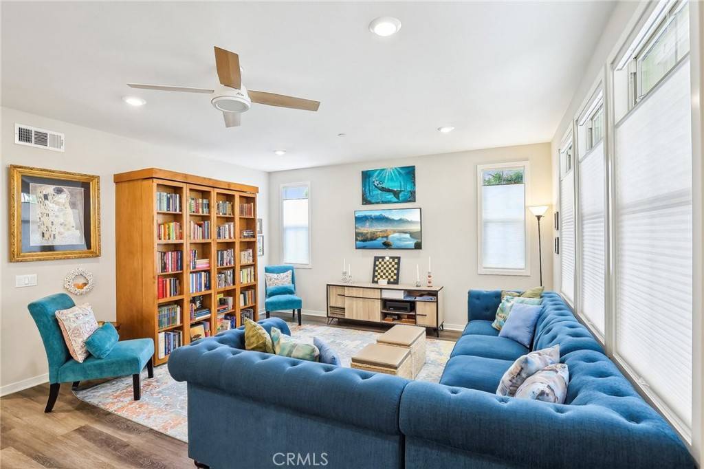 Irvine, CA 92618,253 Carlow