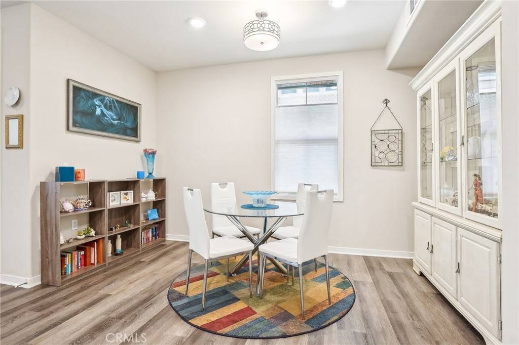 Irvine, CA 92618,253 Carlow