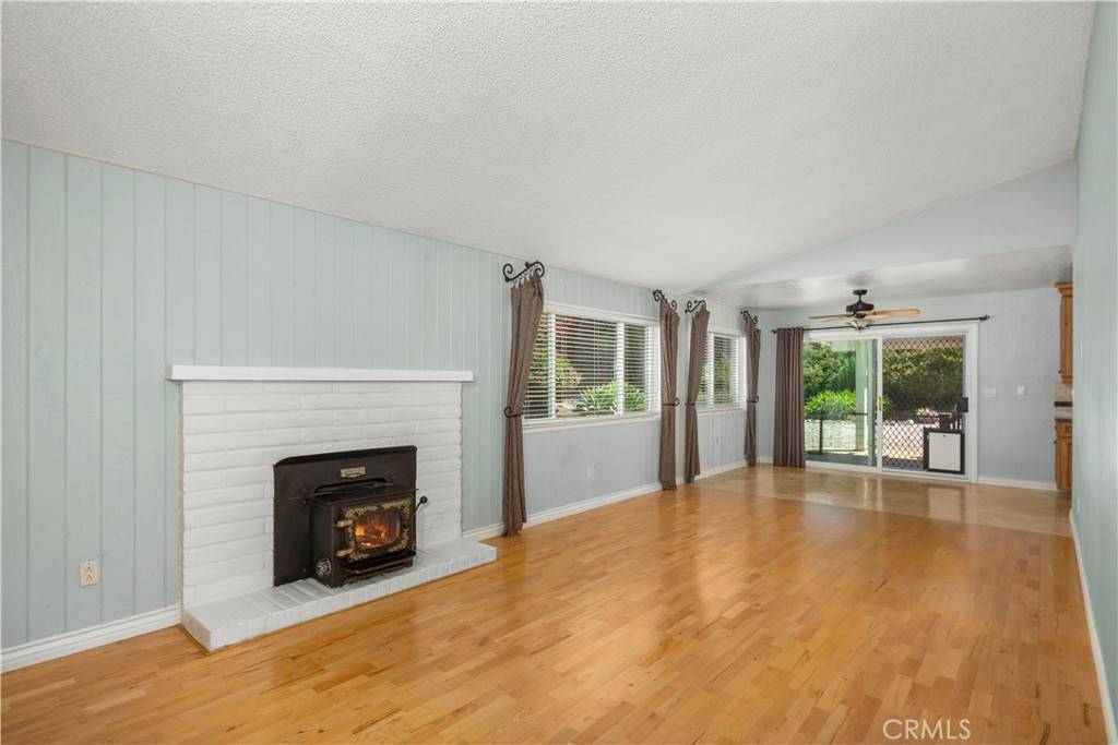 Vista, CA 92084,1365 Bonair RD