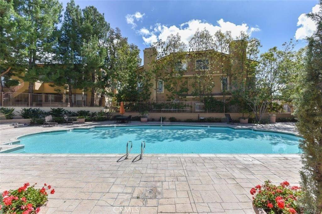 Lake Forest, CA 92610,19431 Rue De Valore #31D