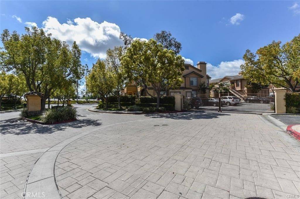Lake Forest, CA 92610,19431 Rue De Valore #31D