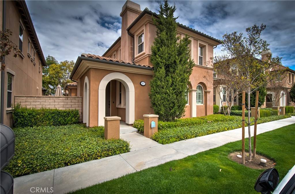 Irvine, CA 92620,31 Twin Gables