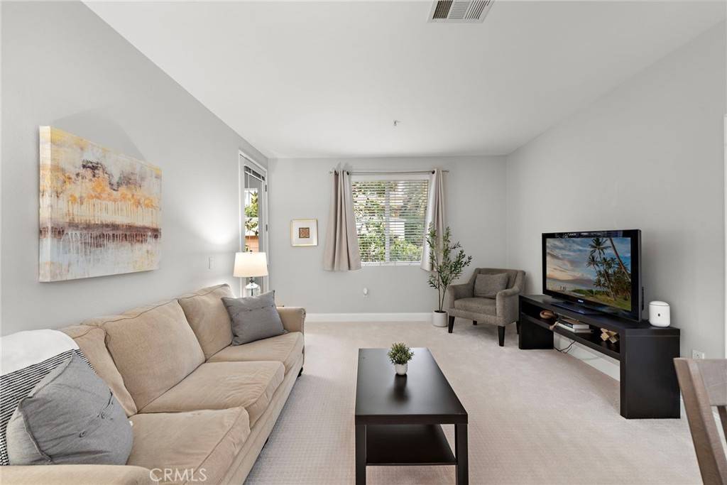 2224 Scholarship Irvine, CA 92612