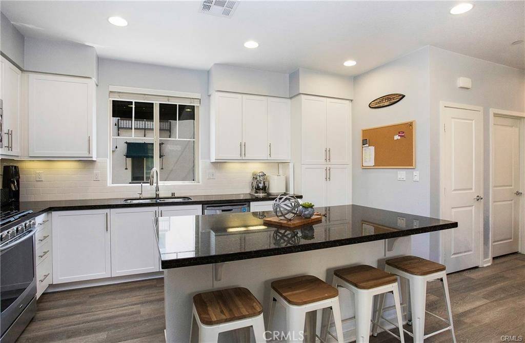 Rancho Mission Viejo, CA 92694,9 HIGO ST