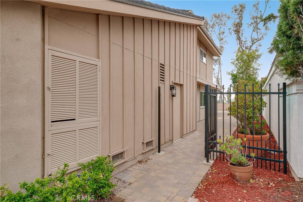 Lake Forest, CA 92630,21751 Eveningside LN
