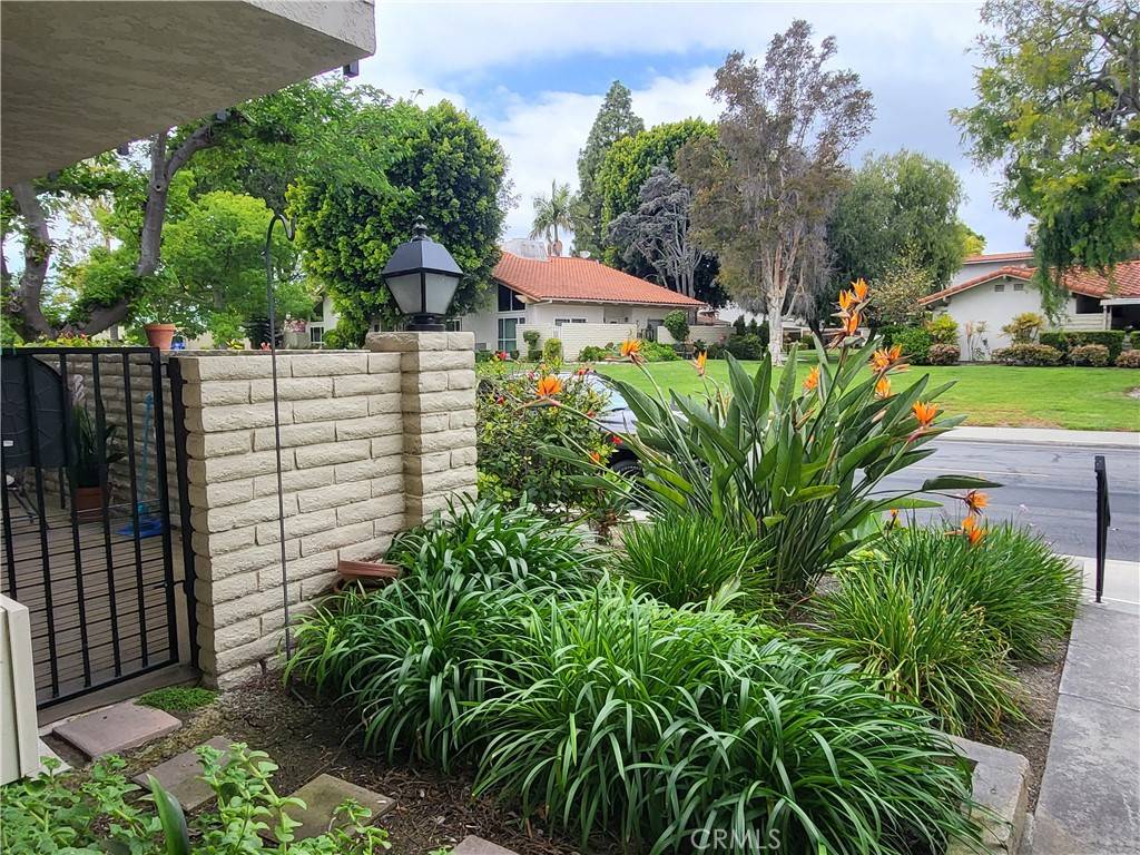 Laguna Woods, CA 92637,2177 Via Puerta #A