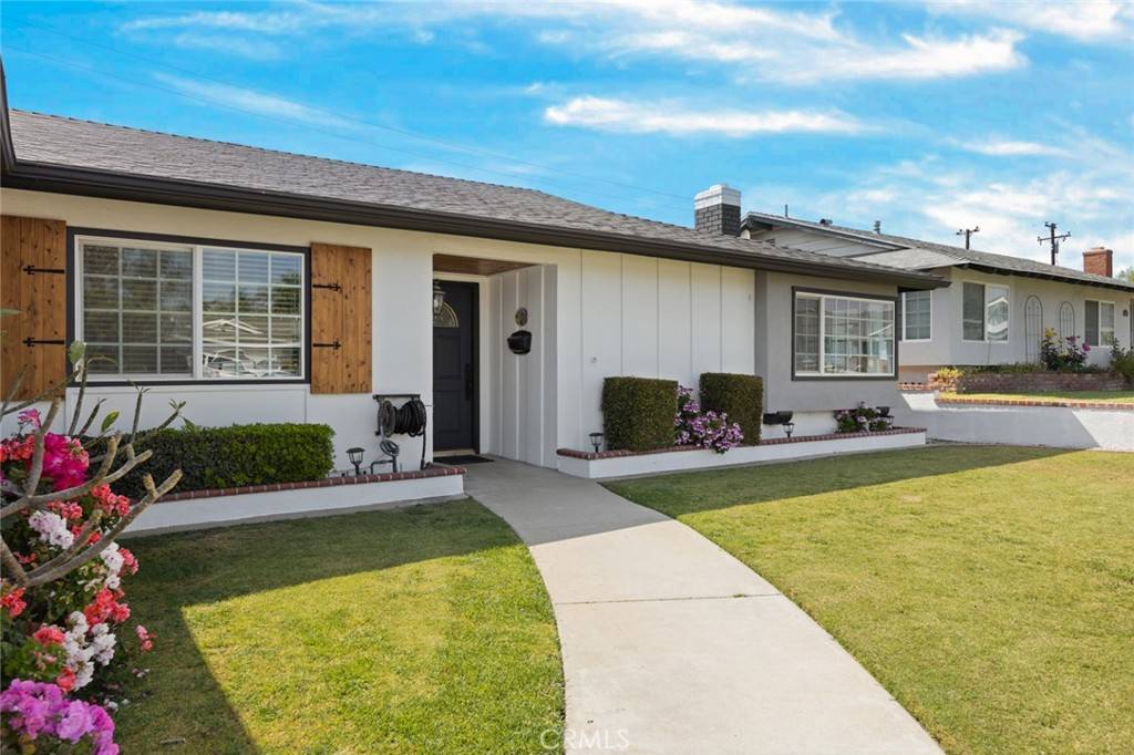 Yorba Linda, CA 92886,5681 Casa Loma AVE
