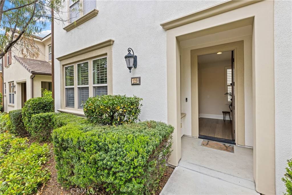 Irvine, CA 92618,129 Pathway