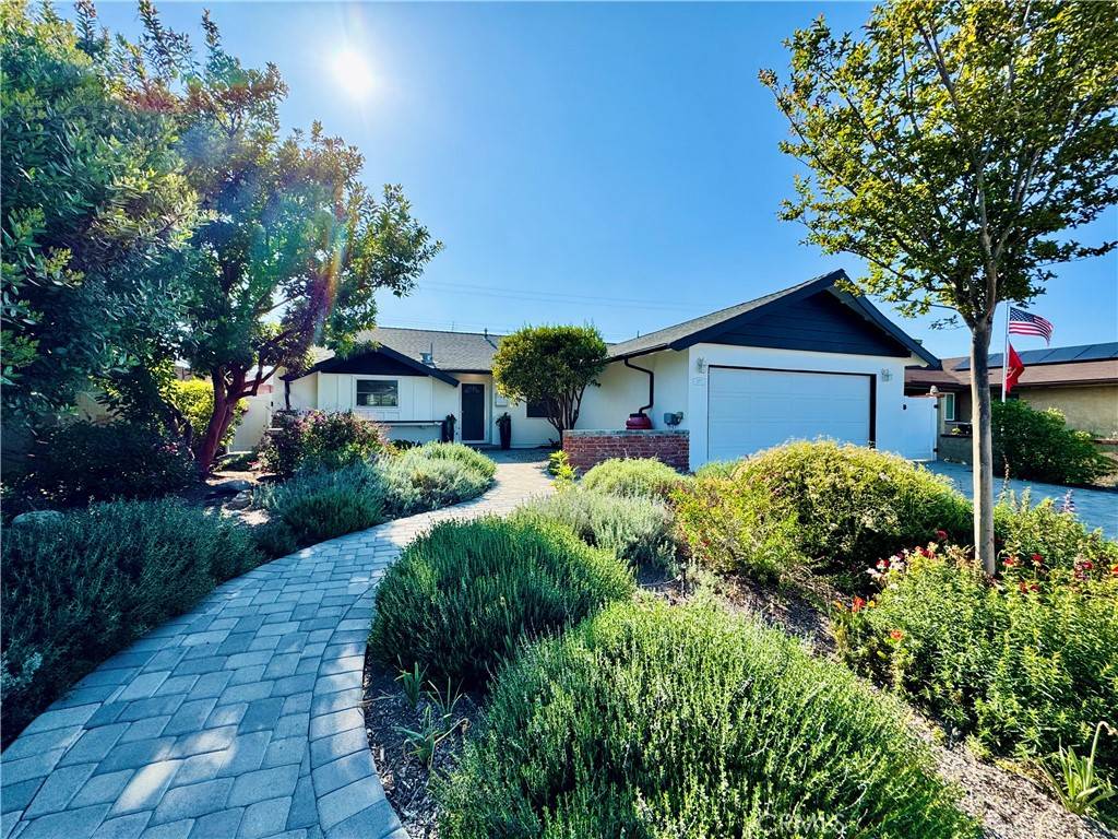 Huntington Beach, CA 92649,15711 Swan Lane