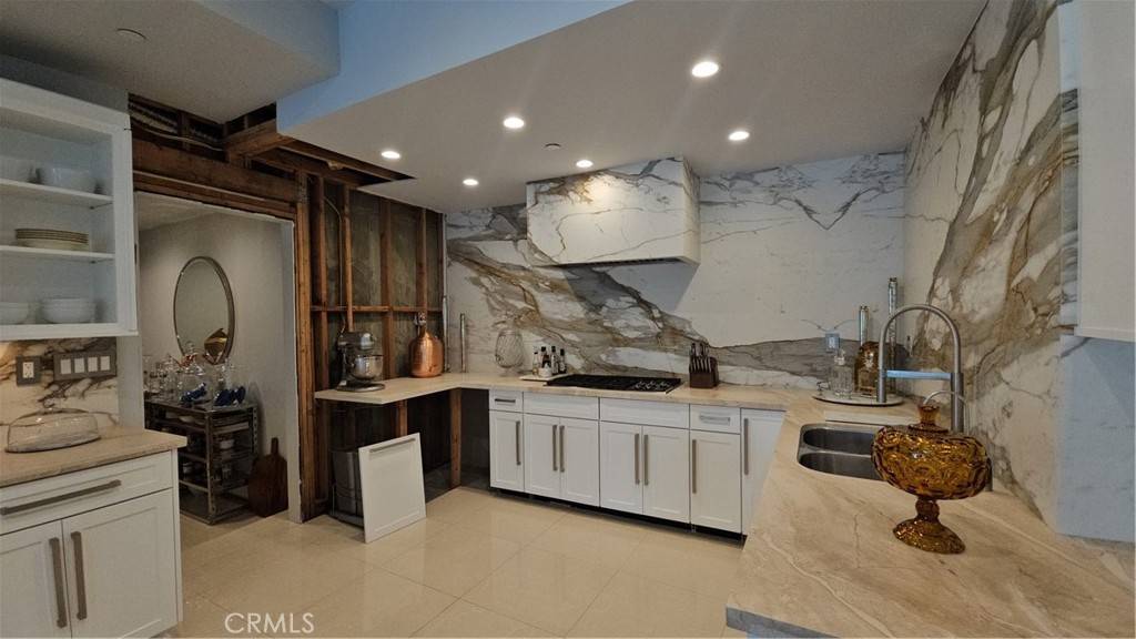 Laguna Beach, CA 92651,829 Diamond ST