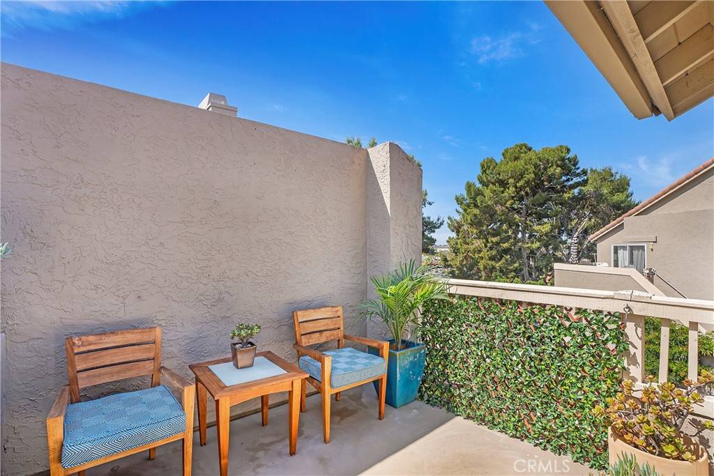 Solana Beach, CA 92075,930 Via Mil Cumbres #210