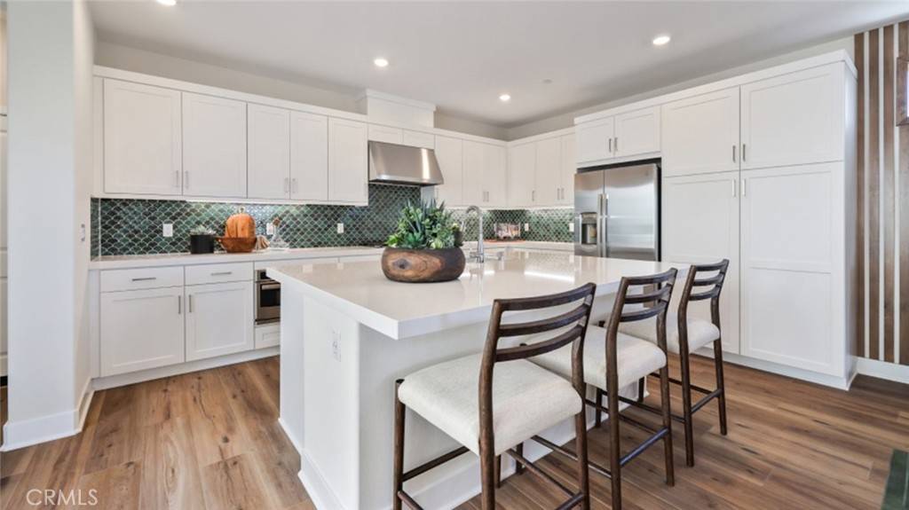 Irvine, CA 92618,320 Galway