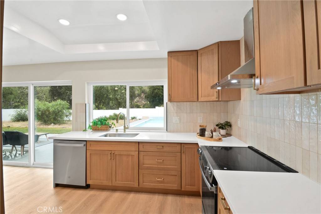 Claremont, CA 91711,2583 King WAY