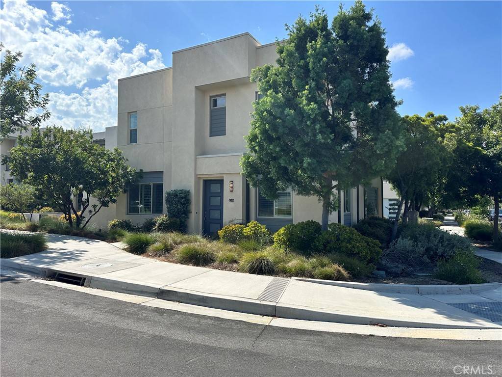 Irvine, CA 92618,102 Menkar