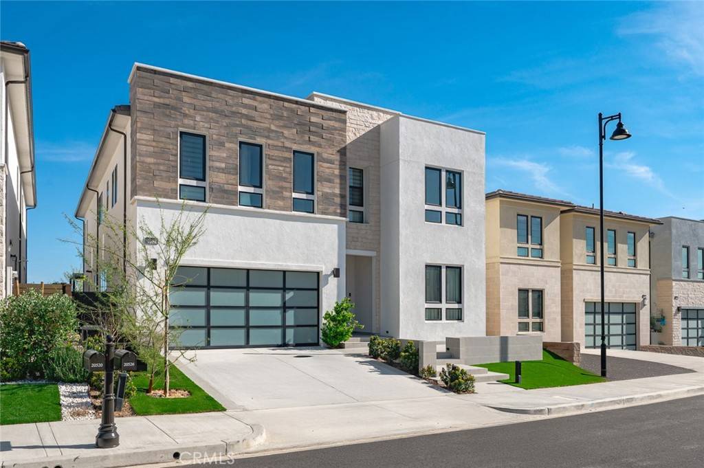 Porter Ranch, CA 91326,20526 W Overlook CT