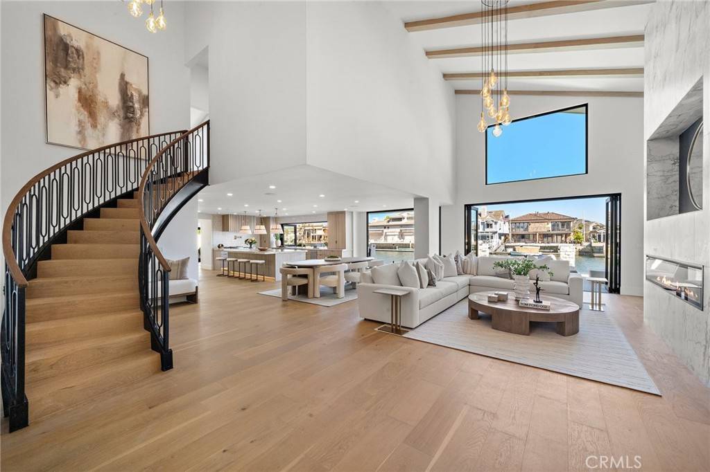 Huntington Beach, CA 92649,16602 Ensign CIR