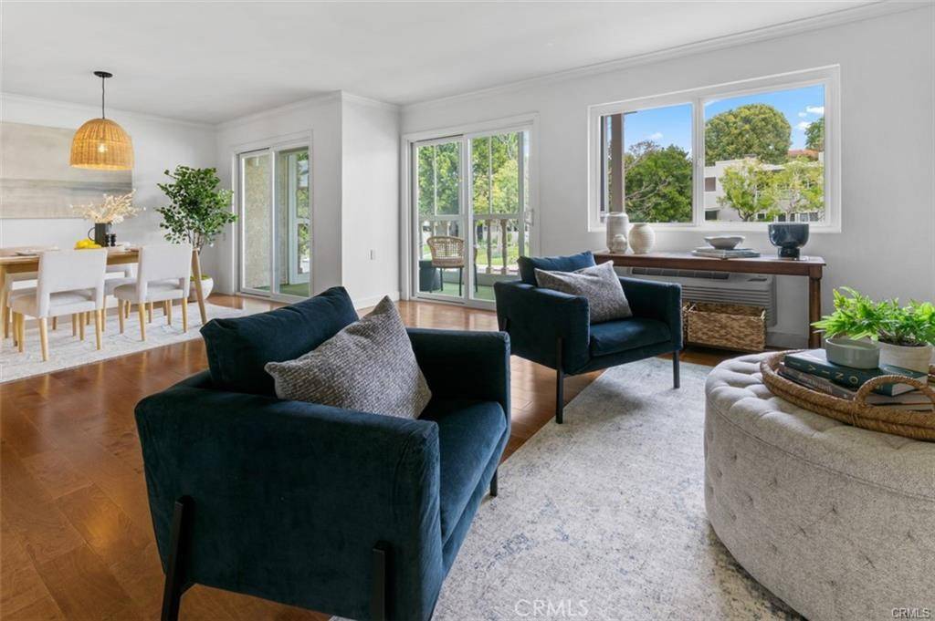 Laguna Woods, CA 92637,2401 Via Mariposa W #1D