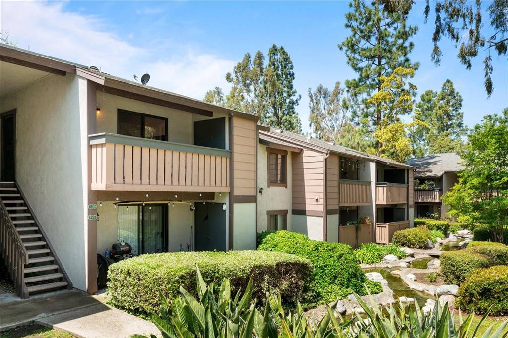 Lake Forest, CA 92630,20702 El Toro RD #300
