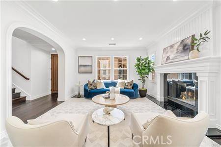 Irvine, CA 92620,71 Fanlight